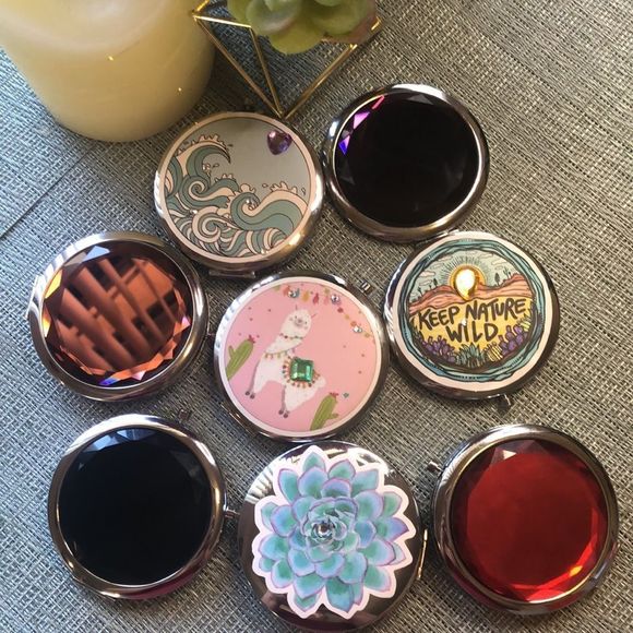 #21sass 💄NWOT Artisan Amber Crystal & Sass Talk Compact Makeup Mirror💄🤷🏼‍♀️ - Picture 14 of 15